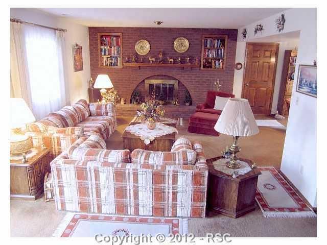 5960 Leewood Dr, Colorado Springs, CO 80918