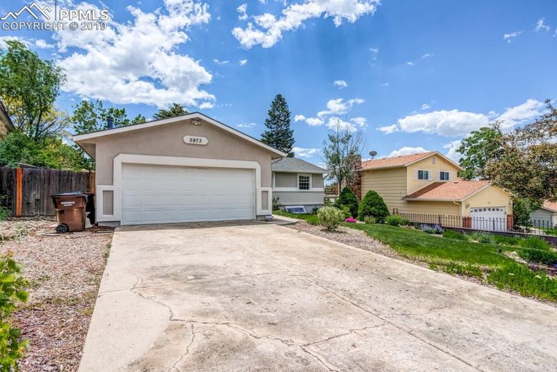5973 Eldora Ln, Colorado Springs, CO 80918