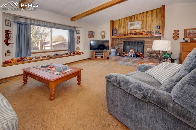 5975 Bestview Way, Colorado Springs, CO 80918