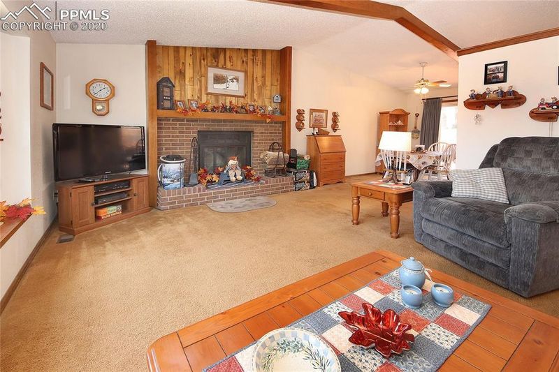5975 Bestview Way, Colorado Springs, CO 80918