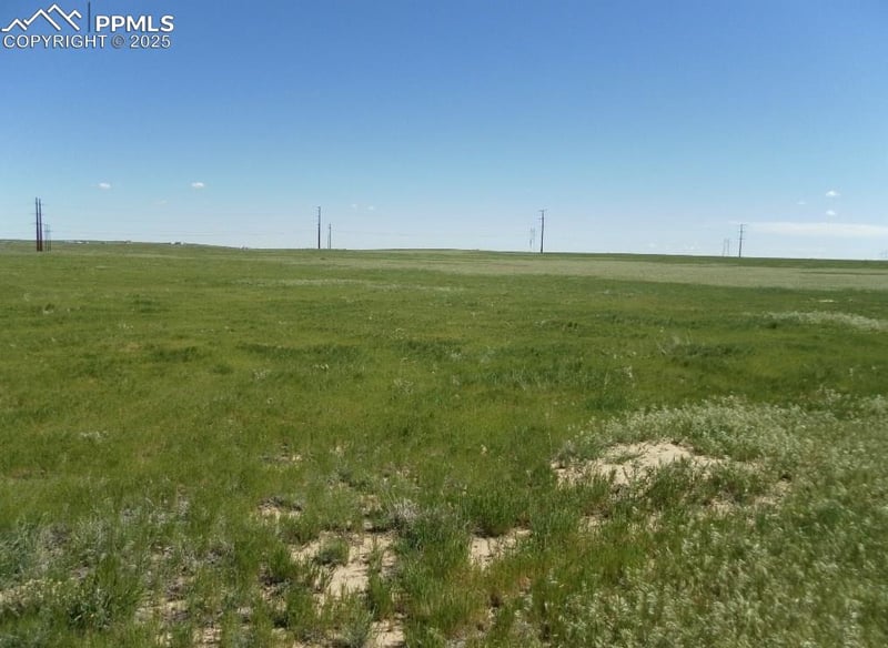 59765 E Crestline Pl, Strasburg, CO 80136