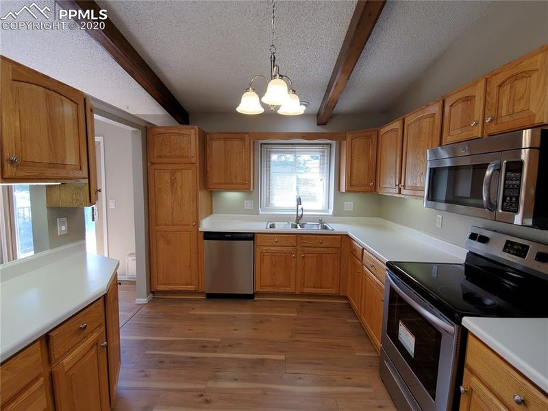 5980 Bestview Way, Colorado Springs, CO 80918