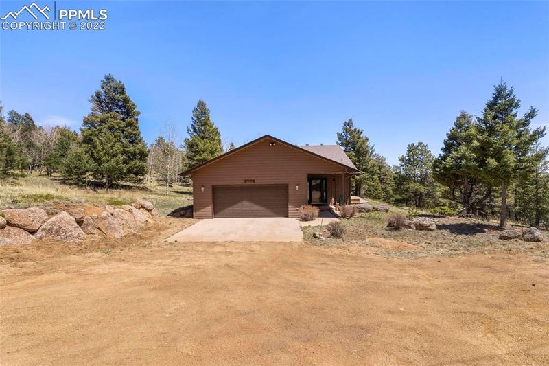 5980 Big Horn Rd, Manitou Springs, CO 80829