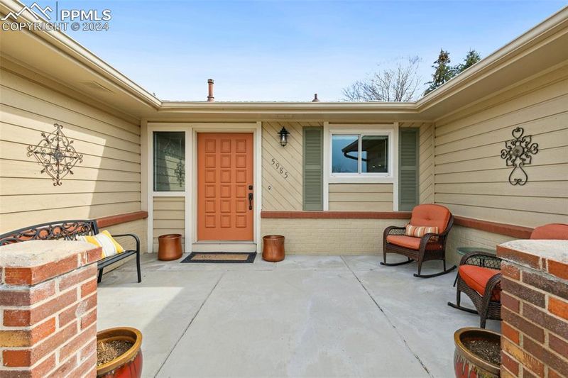 5985 Leewood Dr, Colorado Springs, CO 80918