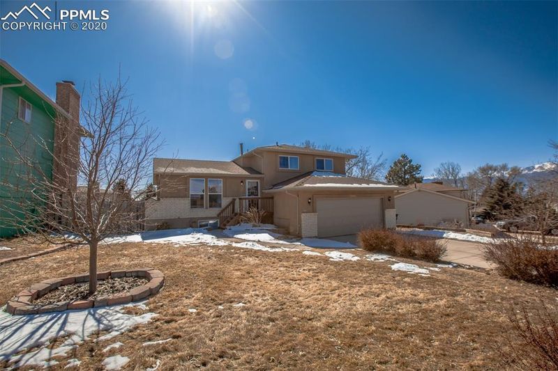 5995 Del Rey Dr, Colorado Springs, CO 80918