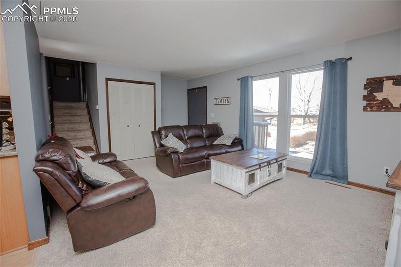 5995 Del Rey Dr, Colorado Springs, CO 80918