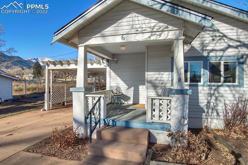 6 33rd St, Colorado Springs, CO 80904