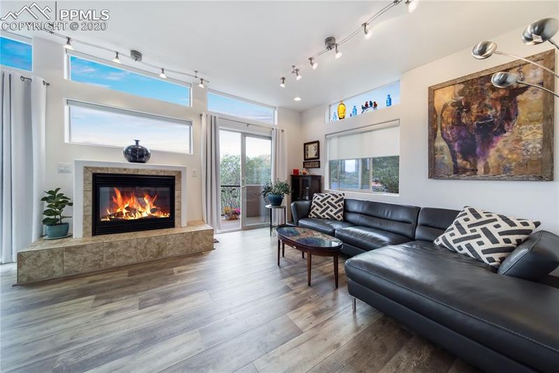 6 Amethyst Ave, Manitou Springs, CO 80829