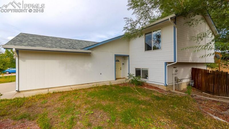 6 Borman Ct, Pueblo, CO 81001