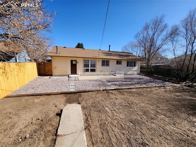 6 Lawrence Ave, Colorado Springs, CO 80909
