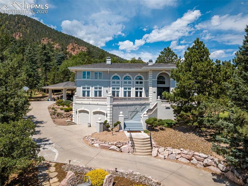 6 Pine Rd, Colorado Springs, CO 80906