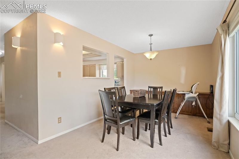 6 Sundance Ct, Pueblo, CO 81008