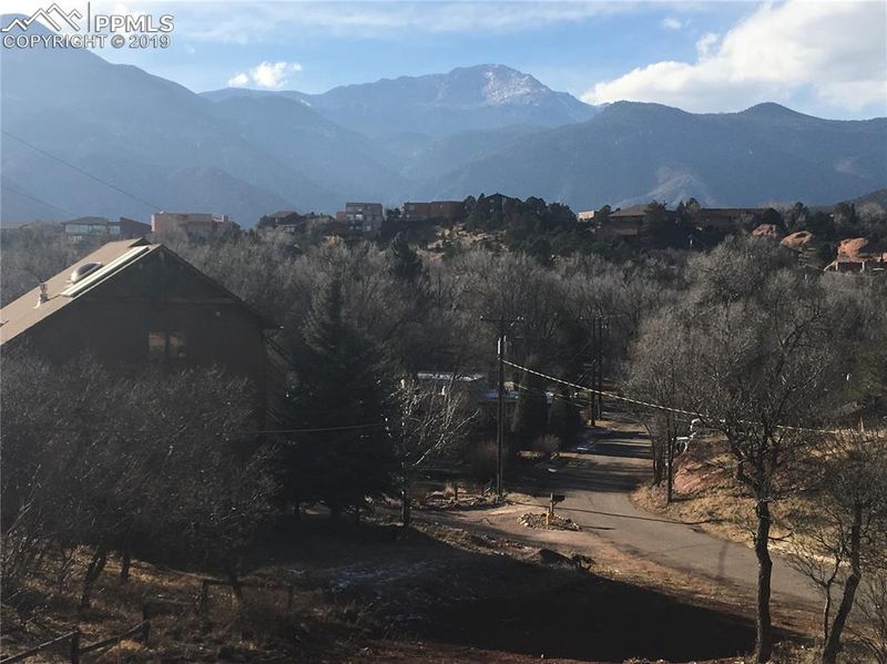 601 Columbia Ct, Colorado Springs, CO 80904