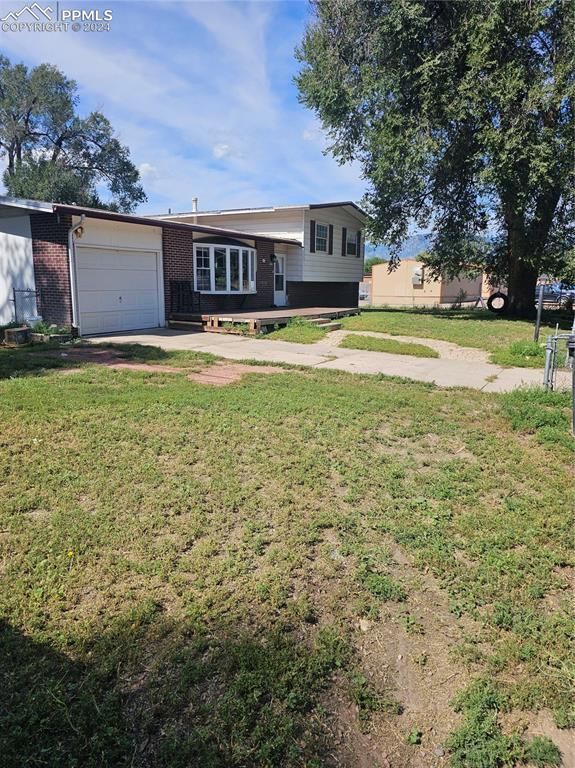 601 Dean Dr, Colorado Springs, CO 80911