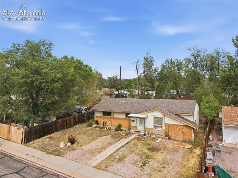 601 Huron Rd, Colorado Springs, CO 80910
