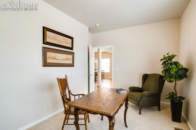 601 Saber Creek Dr, Monument, CO 80132
