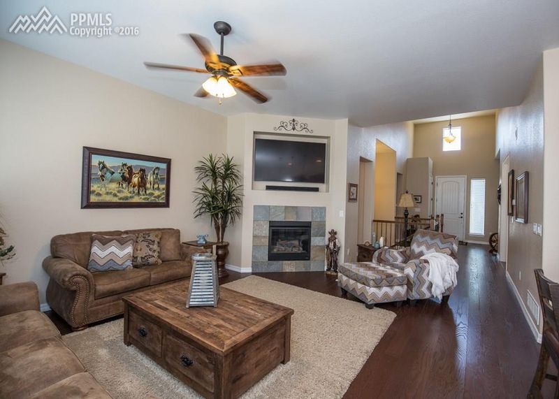 6010 Brave Eagle Dr, Colorado Springs, CO 80924