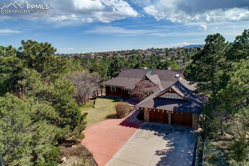 6012 Briarcliff Rd, Colorado Springs, CO 80918