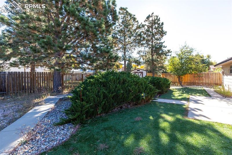 6017 Flintridge Dr, Colorado Springs, CO 80918