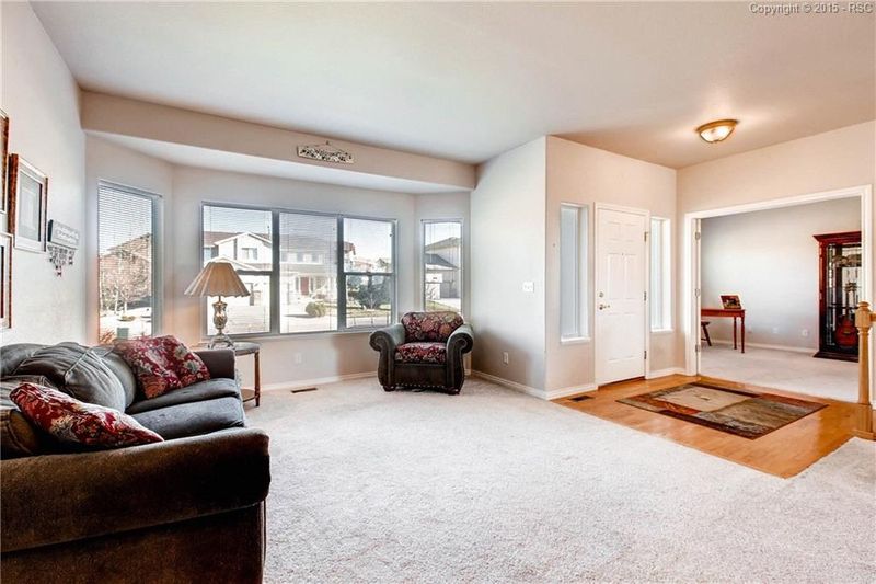 602 Saber Creek Dr, Monument, CO 80132