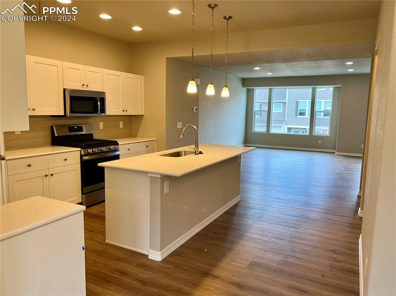 6026 Venado Grv, Colorado Springs, CO 80924