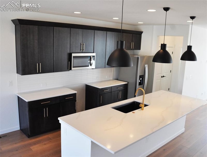 6034 Sonterra Ln, Colorado Springs, CO 80923