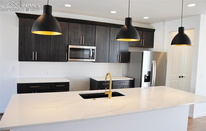 6034 Sonterra Ln, Colorado Springs, CO 80923