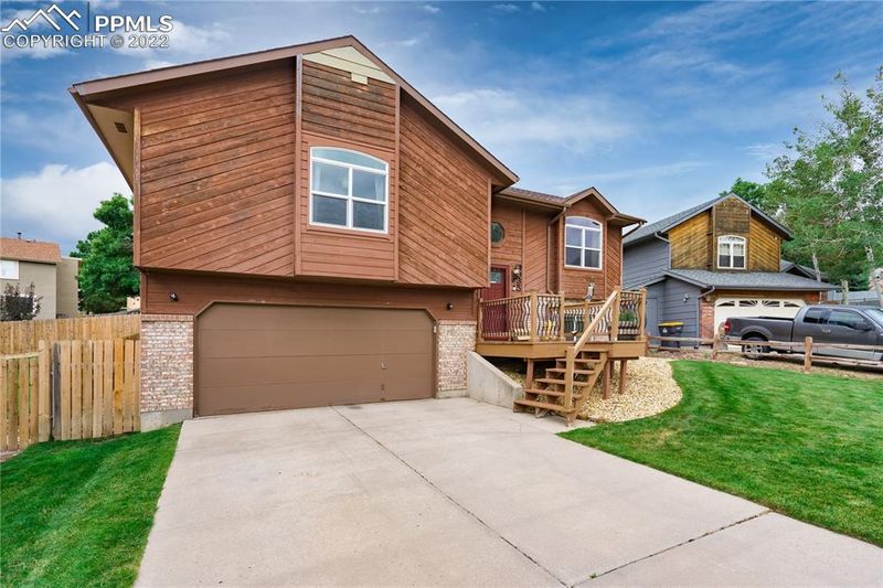 6035 Sailing Ct, Colorado Springs, CO 80918