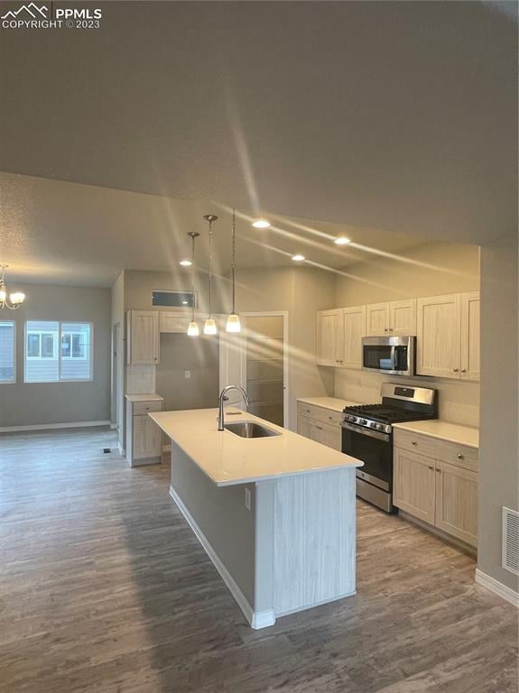 6037 Inman Vw, Colorado Springs, CO 80924