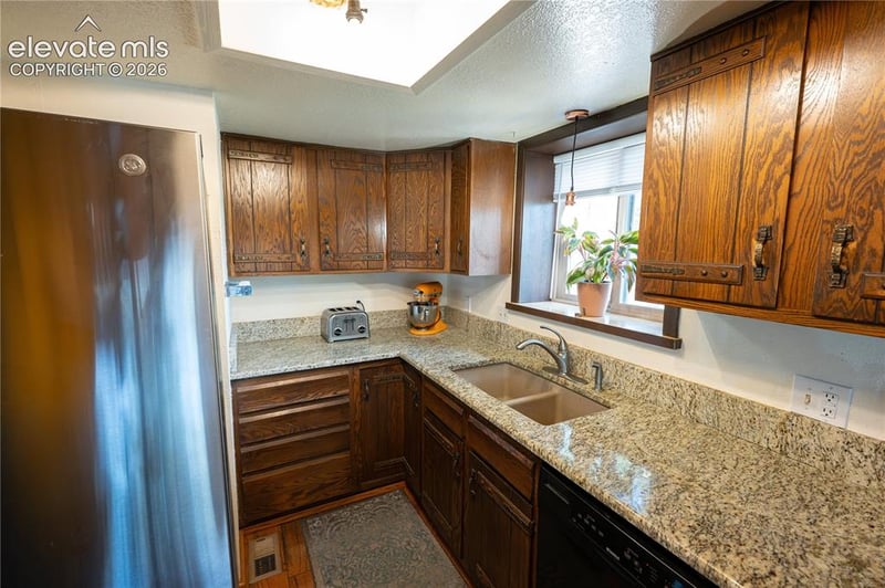 604 Whispering Winds Dr, Woodland Park, CO 80863