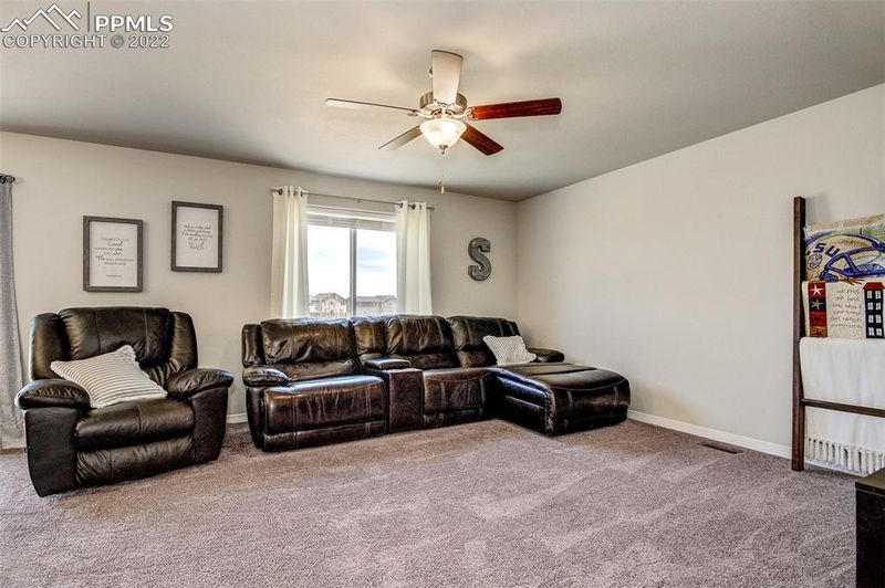 6043 Cider Mill Pl, Colorado Springs, CO 80925