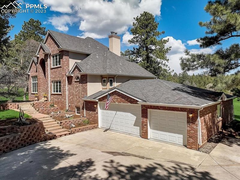 6045 S Pike Dr, Larkspur, CO 80118