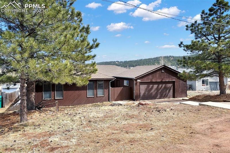 605 N Academy Rd, Palmer Lake, CO 80133