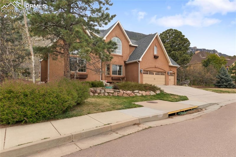 605 Paisley Dr, Colorado Springs, CO 80906
