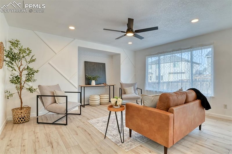 6054 Santo Domingo Rd, Colorado Springs, CO 80911