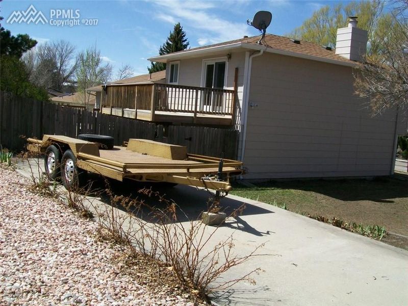 6055 Tuckerman Ln, Colorado Springs, CO 80918