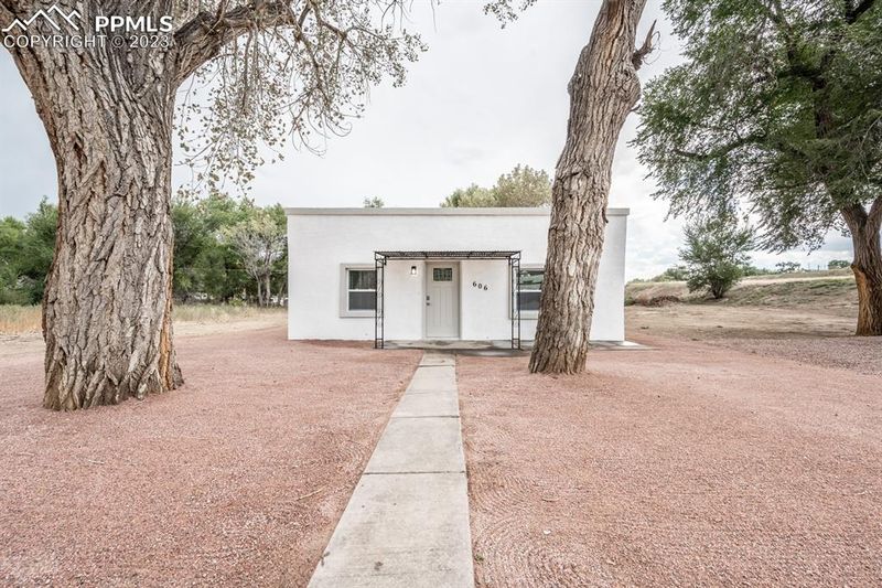 606 E 1st St, Pueblo, CO 81001