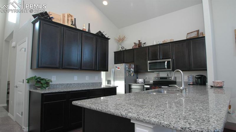 6061 Anders Ridge Ln, Colorado Springs, CO 80927