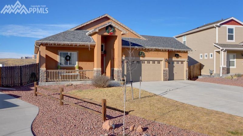 6062 Finglas Dr, Colorado Springs, CO 80923