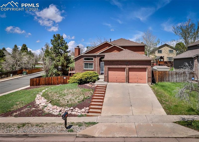 6065 Northwind Dr, Colorado Springs, CO 80918