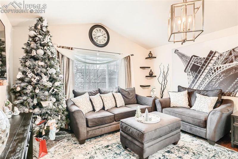 6068 Dancing Sun Way, Colorado Springs, CO 80911