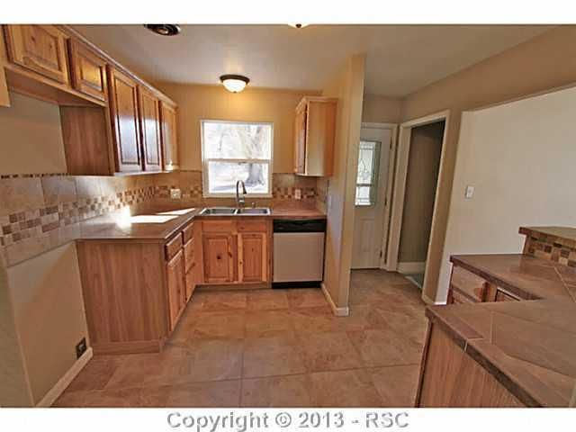 607 N 31st St, Colorado Springs, CO 80904