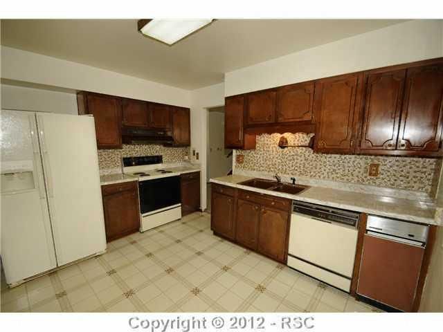 607 Lansing Dr, Colorado Springs, CO 80909