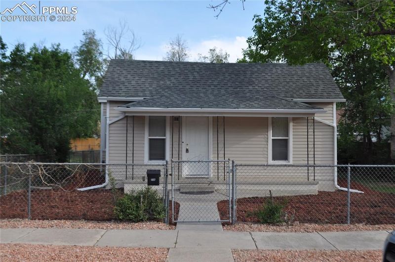 607 Maple St, Colorado Springs, CO 80903
