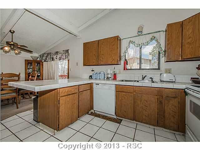 6070 Mach One Dr, Colorado Springs, CO 80918