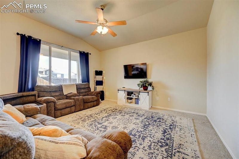 6071 San Mateo Dr, Colorado Springs, CO 80911