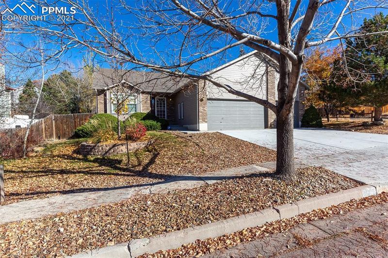 6075 Northwind Dr, Colorado Springs, CO 80918
