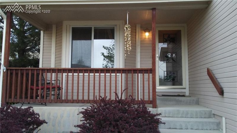 6080 Ursa Ln, Colorado Springs, CO 80919