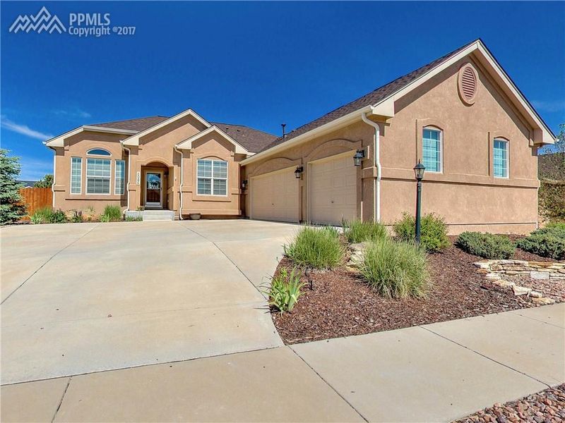 6084 High Noon Ave, Colorado Springs, CO 80923