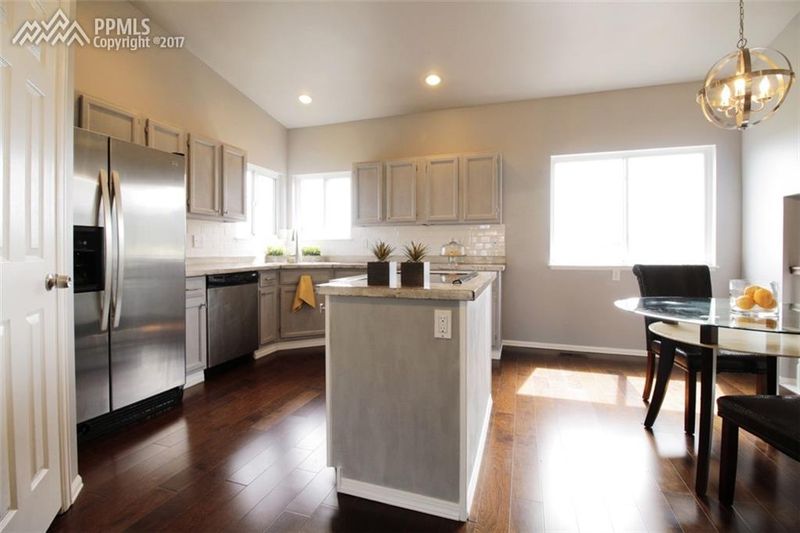 609 N Academy Rd, Palmer Lake, CO 80133